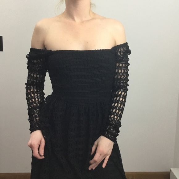 Viva Vena Dresses & Skirts - Viva Vena Black Off The Shoulder Mesh Midi Dress